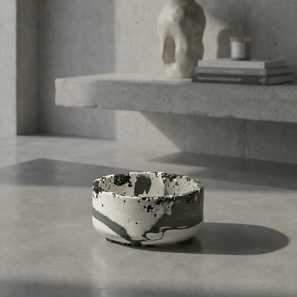Minimalist decorative bowl for jewelry and accessories